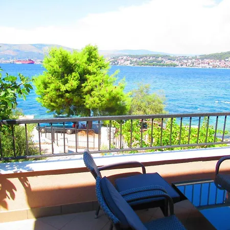 Summer Dream Directly At The Sea Trogir Exterior photo