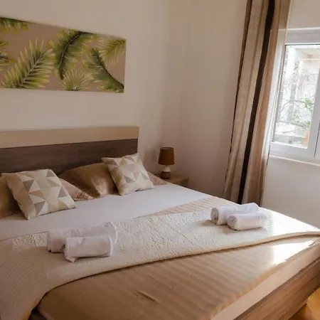 Summer Dream Directly At The Sea Trogir Exterior photo