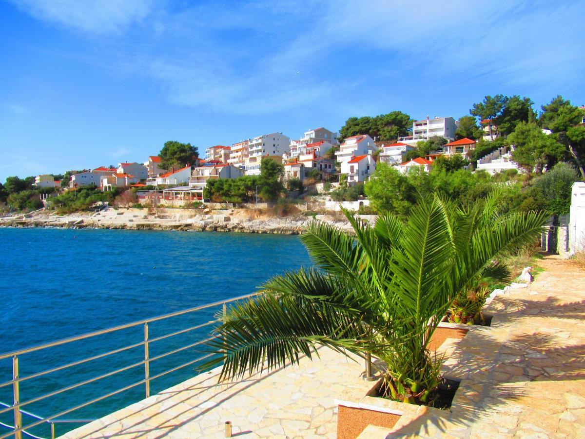 Apartment Summer Dream Directly At The Sea Trogir