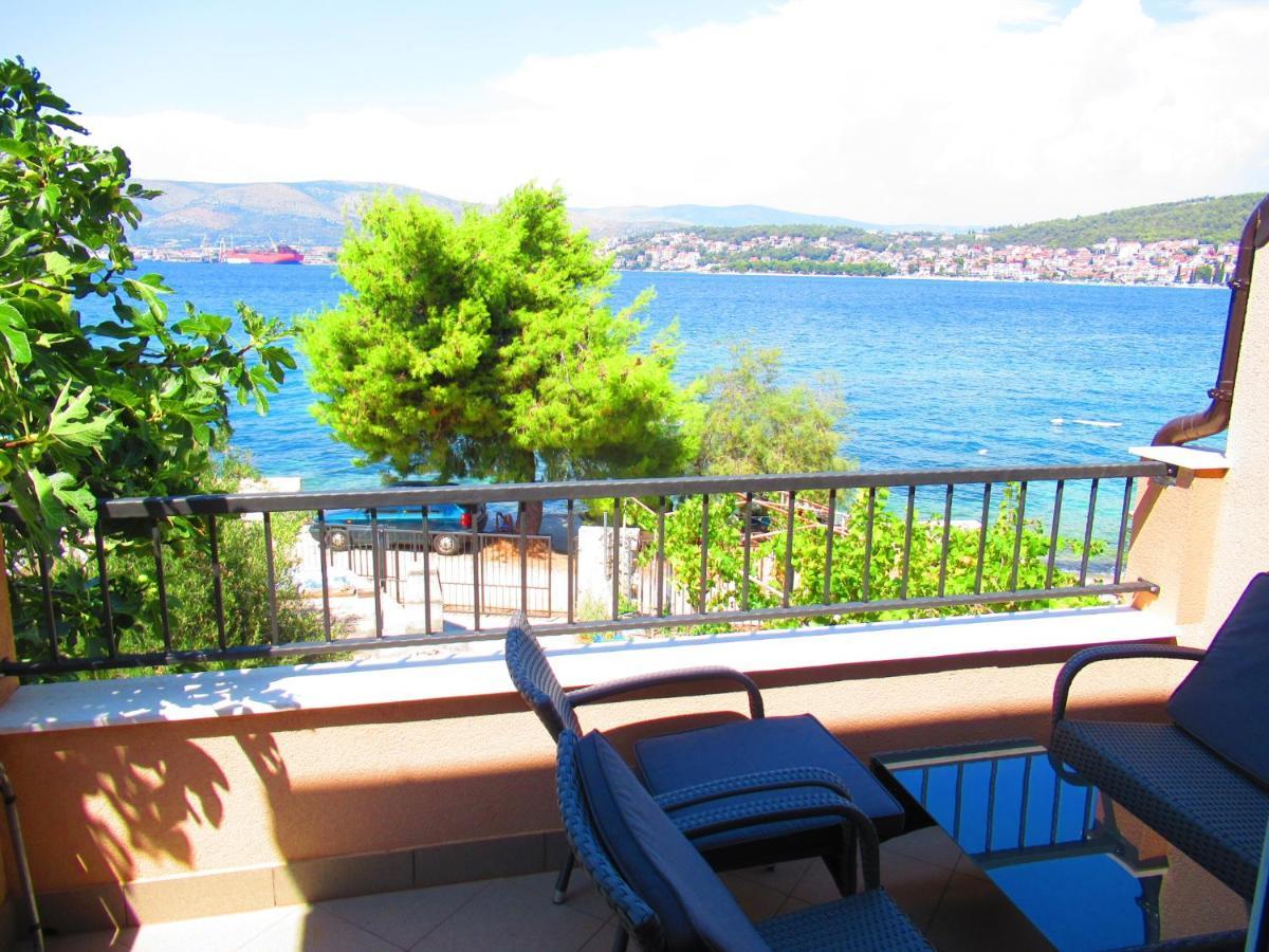 Summer Dream Directly At The Sea Apartment Trogir