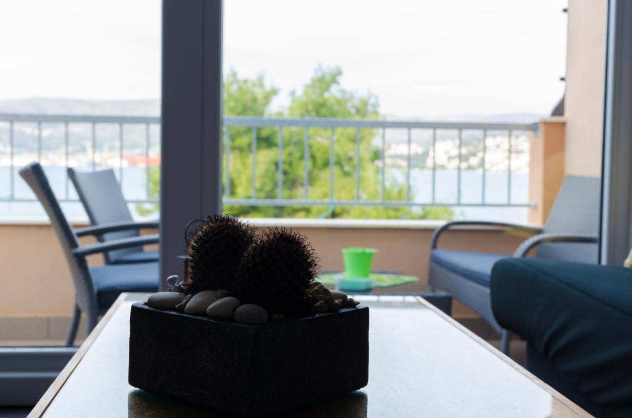 Apartment Summer Dream Directly At The Sea Trogir